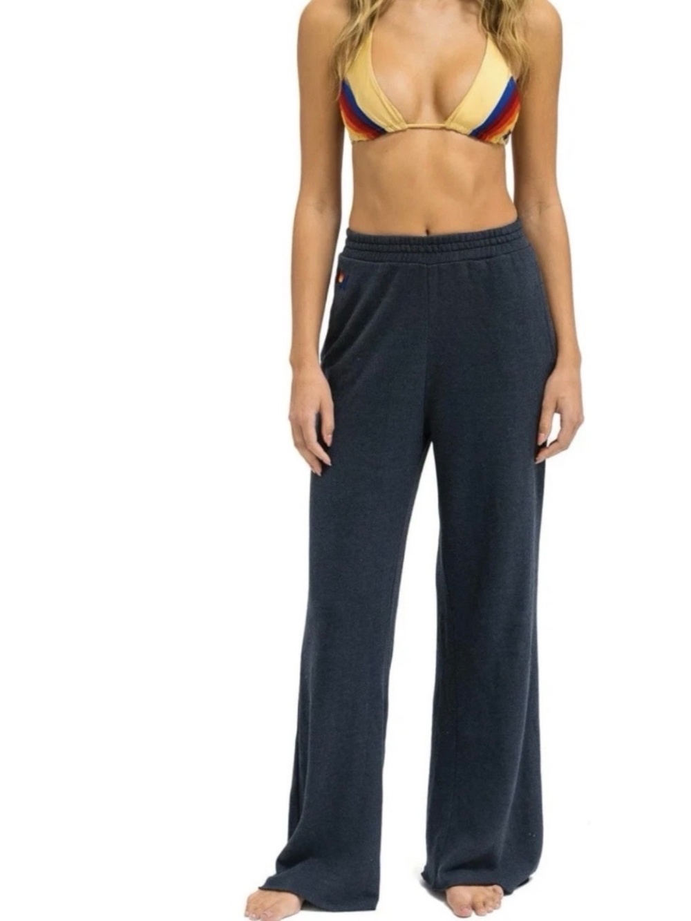 Aviator nation women’s white leg sweatpants with pockets, brand new size